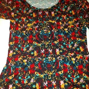 Lularoe top L